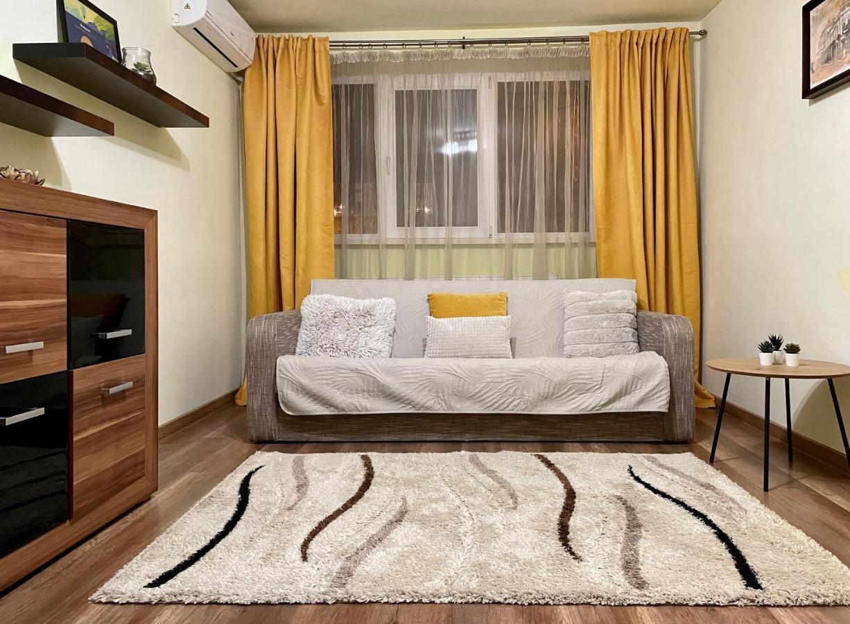 Cozy And Clean Apartment, Near National Arena Bucureşti Ngoại thất bức ảnh